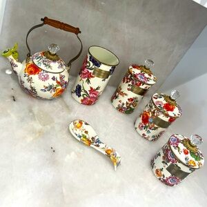 Mackenzie-Childs White Flower Market 6 Piece Complete Set (Gently Used)